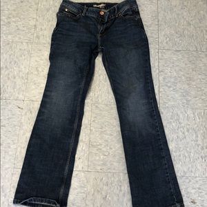 Woman’s Wranglers used size9